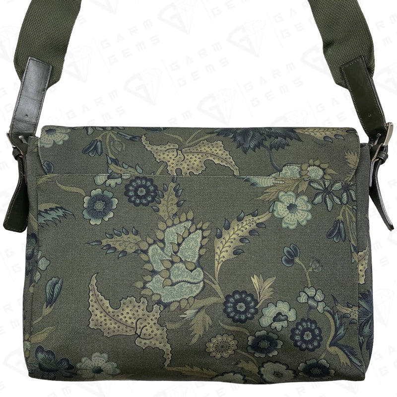 Gucci Floral Print Flap Crossbody Messenger Bag GarmGems